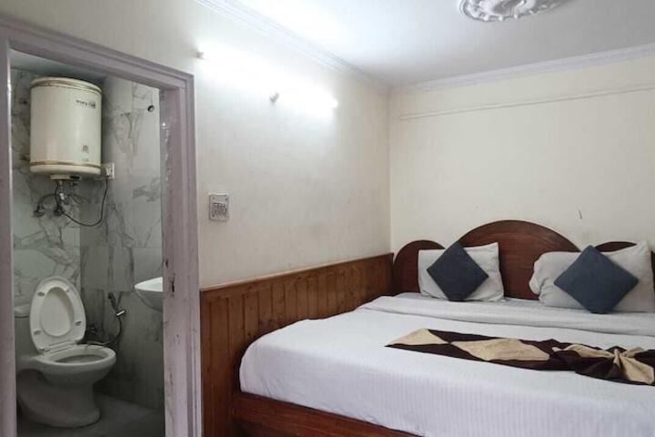 Room 13 of 55