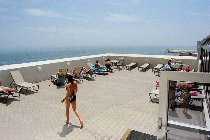 Sundeck 24 of 26