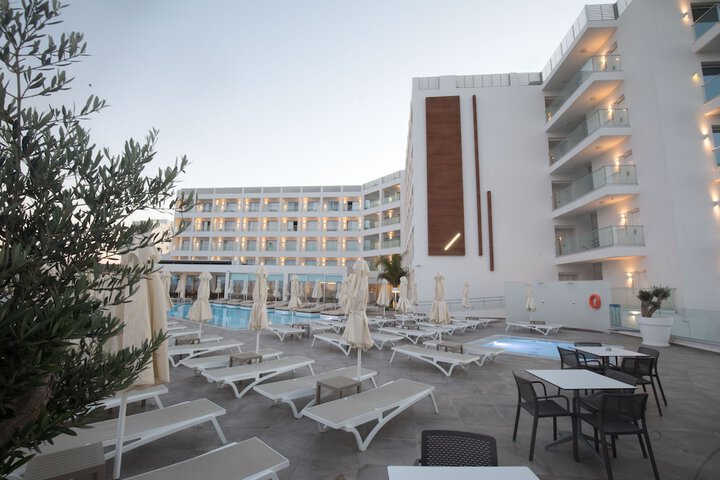 Hotel 28 of 35