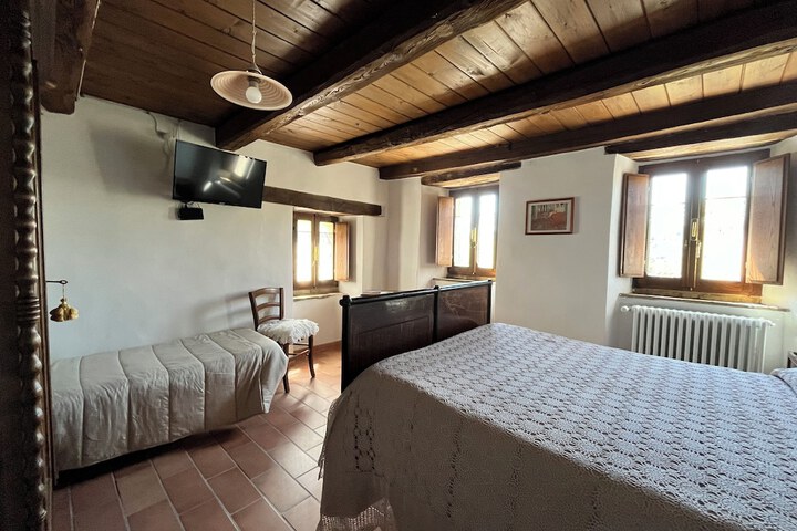 Room 15 of 50