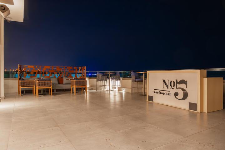 Terrace/Patio 130 of 137
