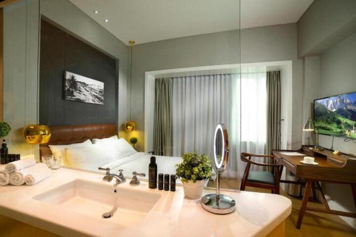 Suite Room