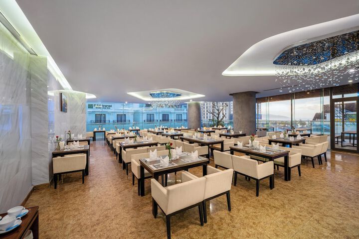 Dining 50 of 74