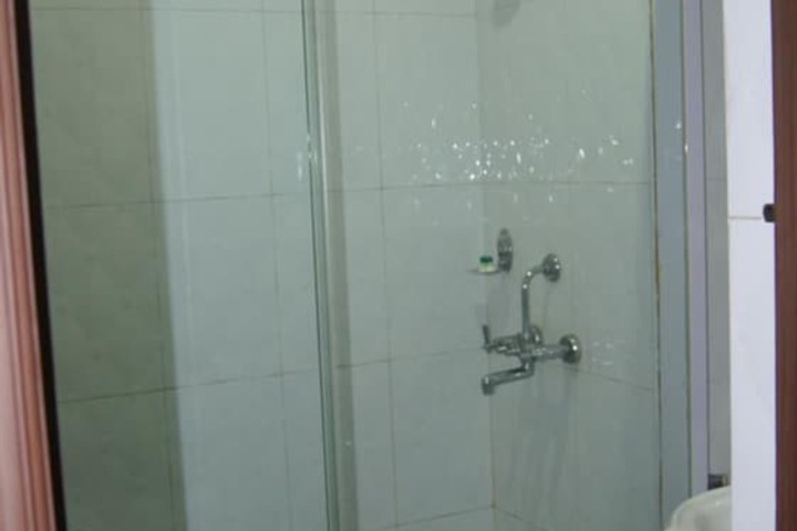Room 16 of 42