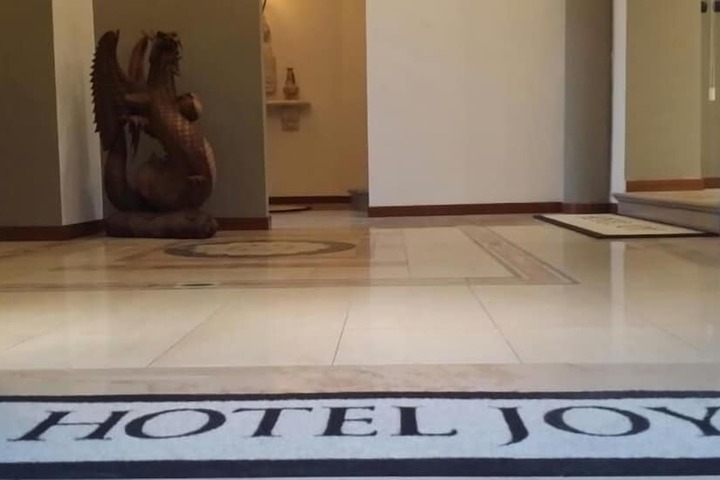 Hotel Interior 8 of 72