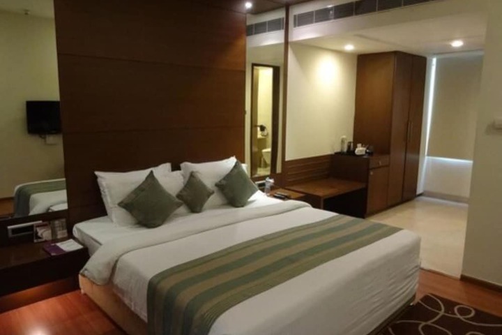 Room 19 of 56