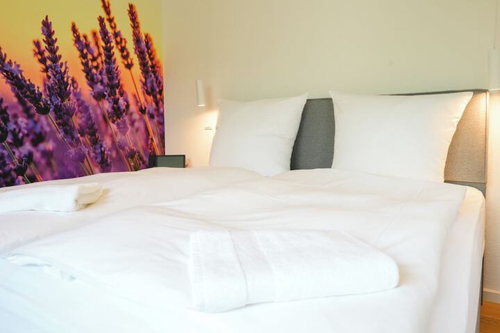 Room 2 of 31