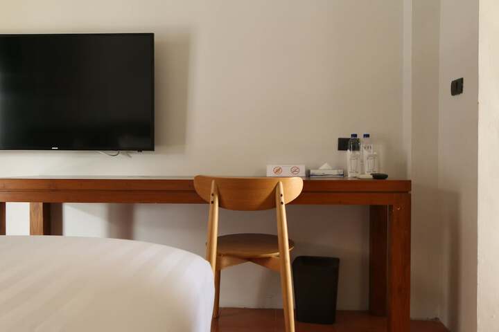 Room 15 of 38