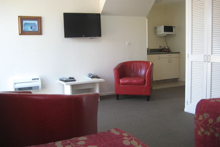 Room 4 of 53