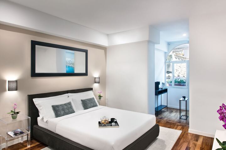 Room 2 of 51