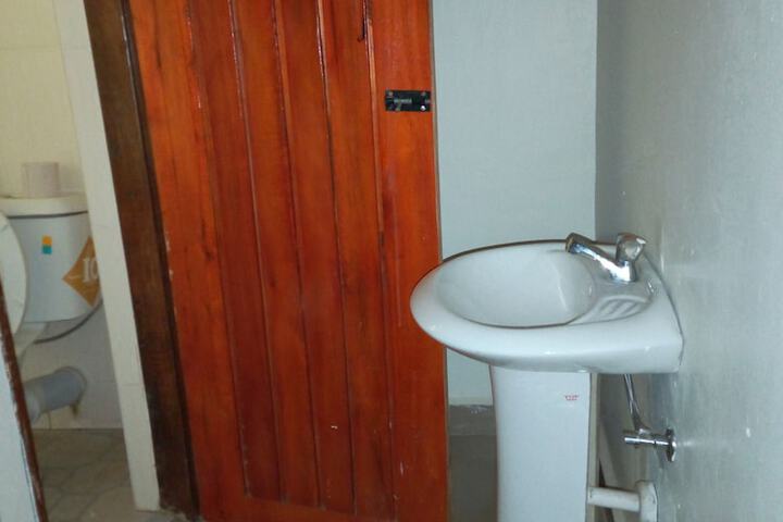 Room 16 of 33