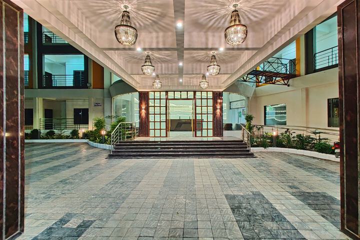 Hotel 55 of 81