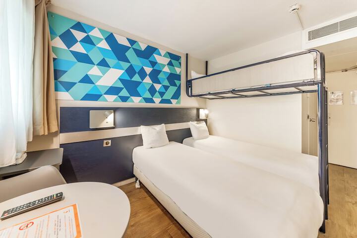 Room 14 of 46