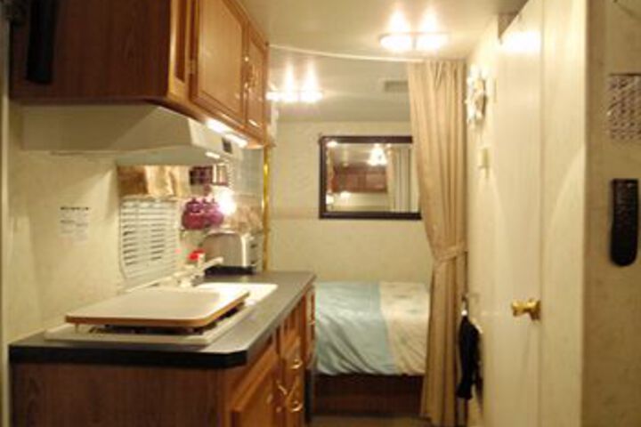 Room 16 of 30
