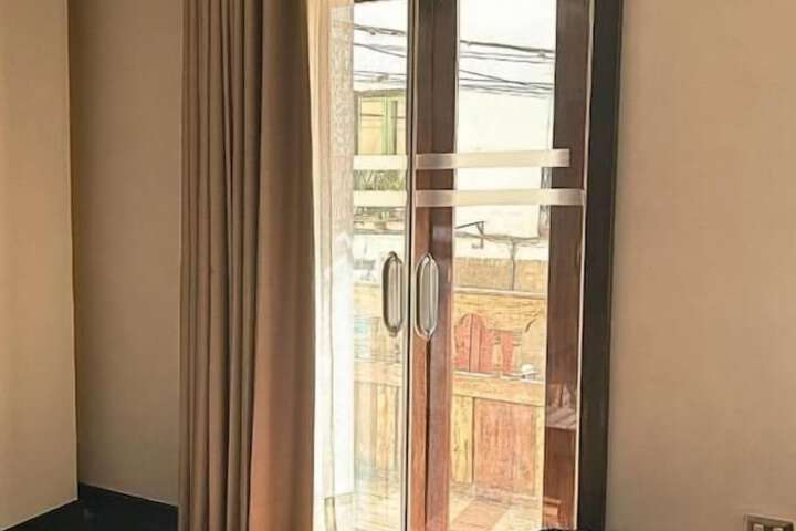 Room 42 of 108