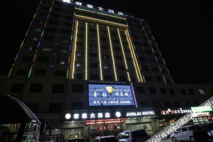 Hotel 6 of 32