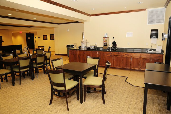 Breakfast/Coffee Service 20 of 29