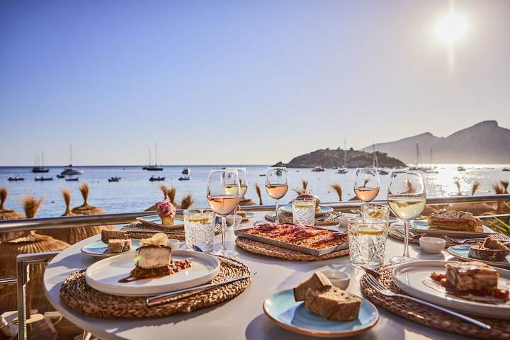 Dining 62 of 74