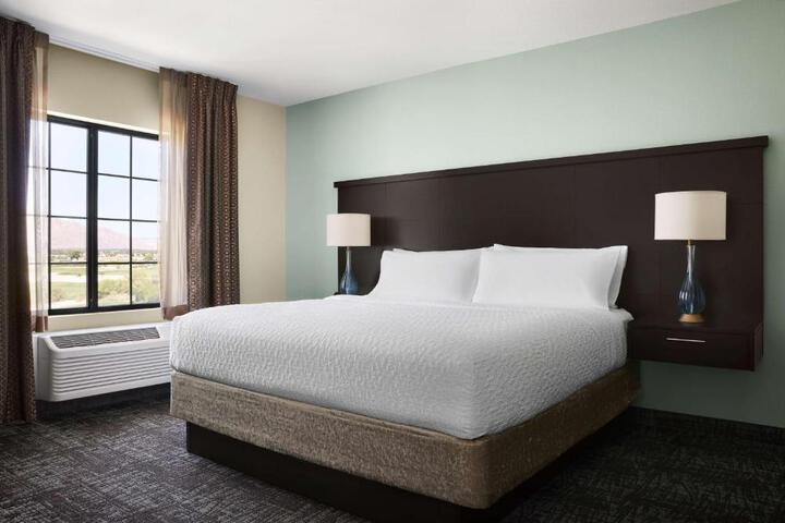 1 King Bed Studio Suite (10 of 15)