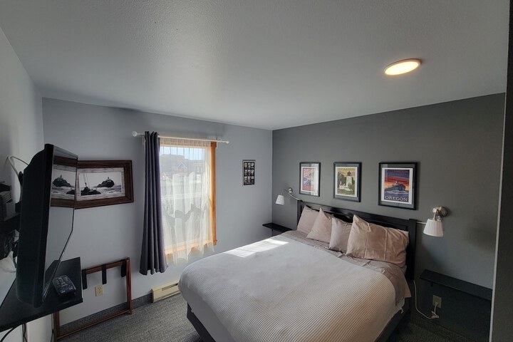Room 7 of 29