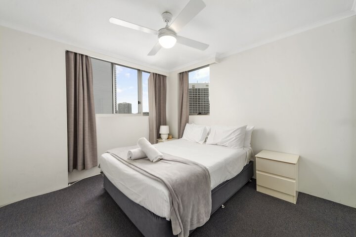 Room 10 of 82