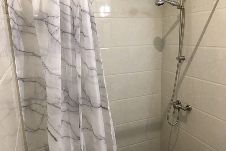 Room 13 of 23