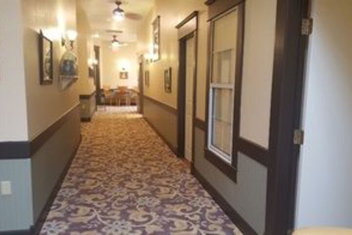 Ballroom/Hall 28 of 41