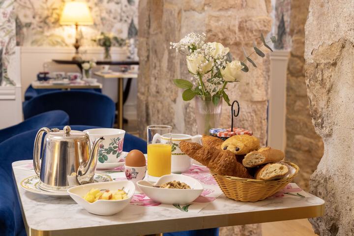 Breakfast/Coffee Service 36 of 41