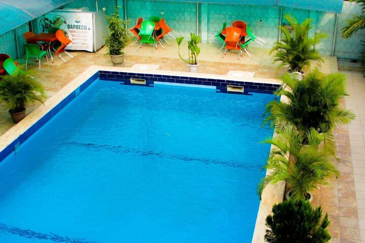 Pool 17 of 22