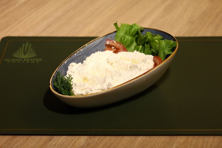 Dining 46 of 64