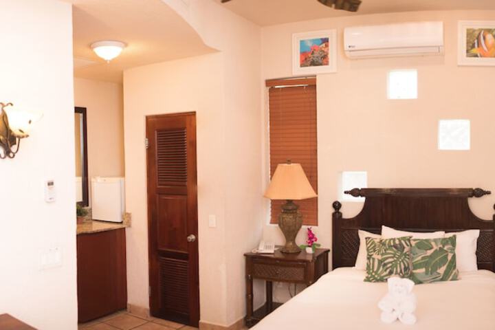 Room 25 of 172