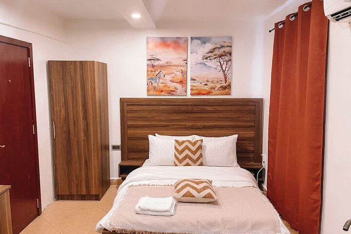 Room 16 of 23
