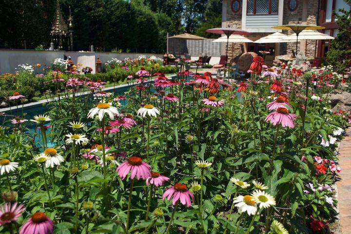 Hotel Exterior 26 of 40