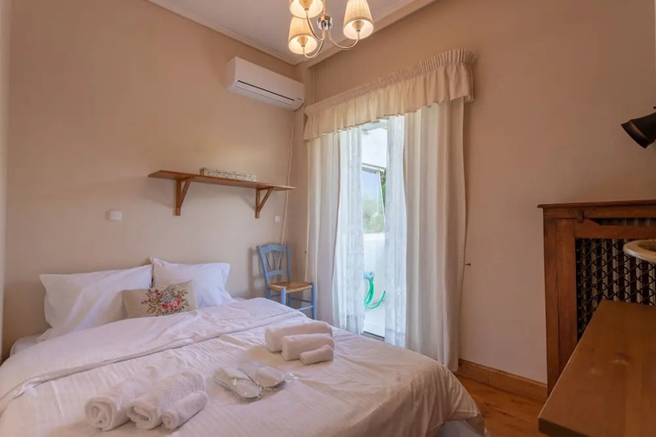 Room 4 of 21