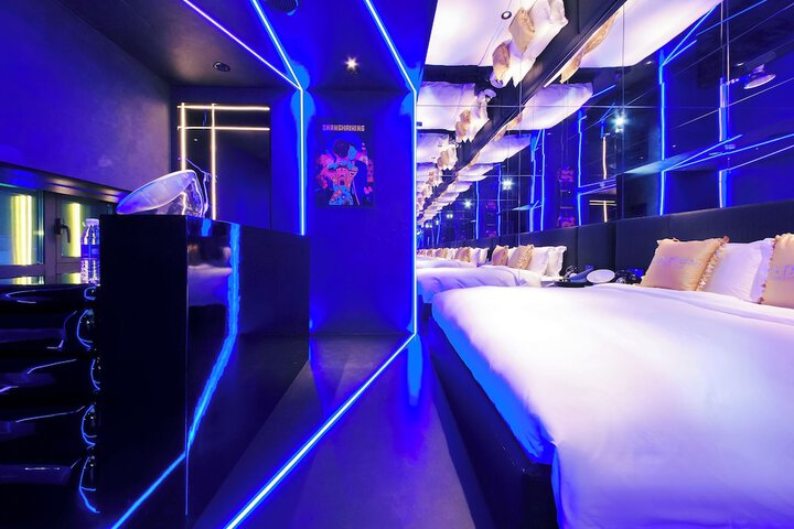 Room 8 of 29