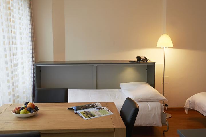 Room 4 of 30