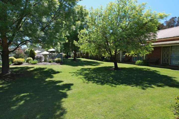Property Grounds 30 of 43