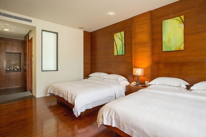 Room 14 of 50
