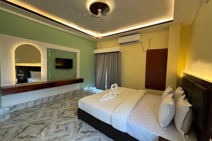 Room 41 of 82