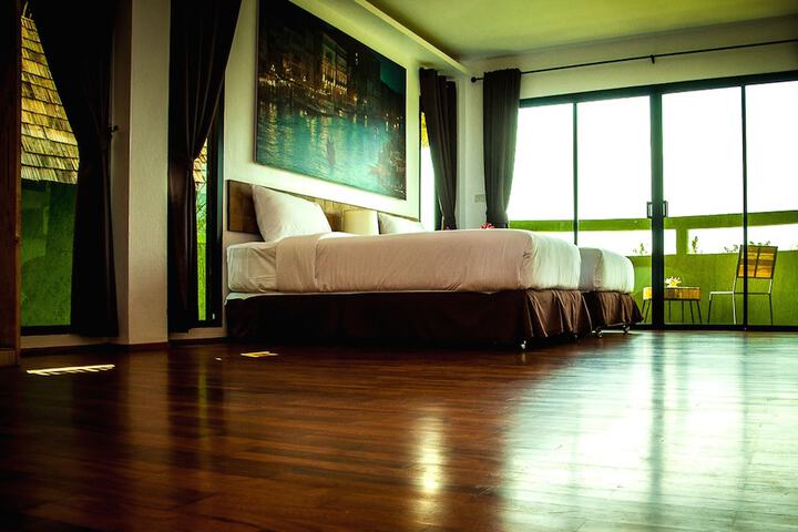 Room 8 of 46