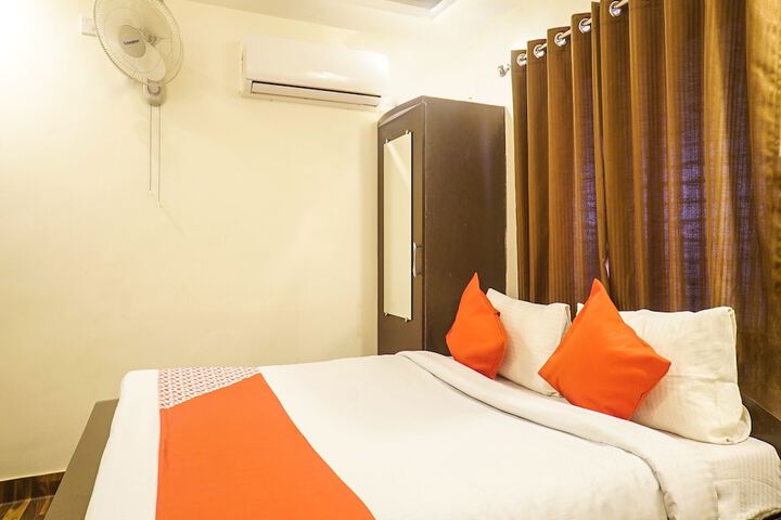 Room 15 of 18