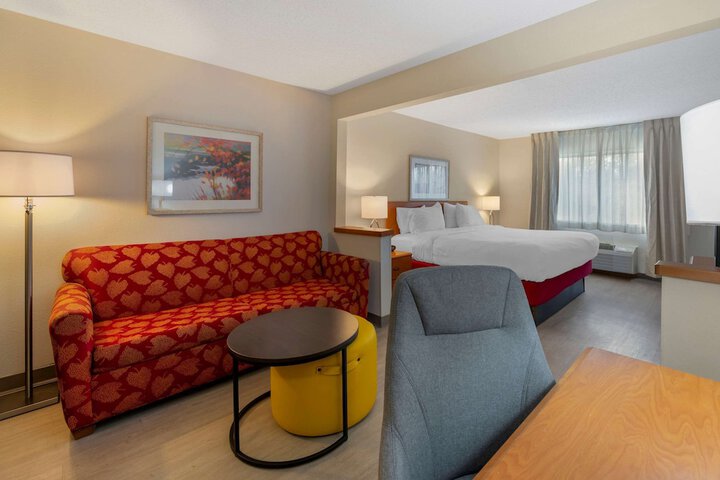 Standard | King Bed (10 of 16)