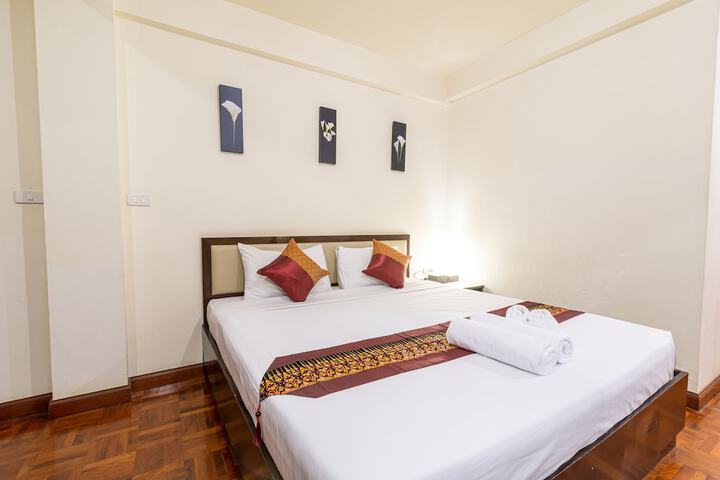 Room 12 of 21