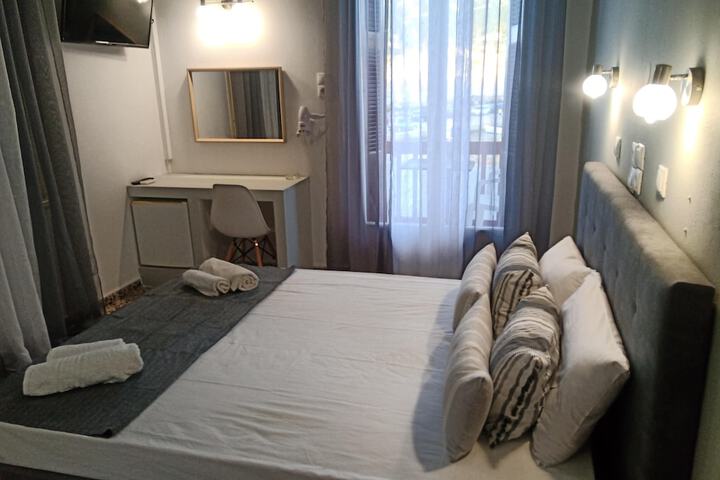 Room 9 of 53