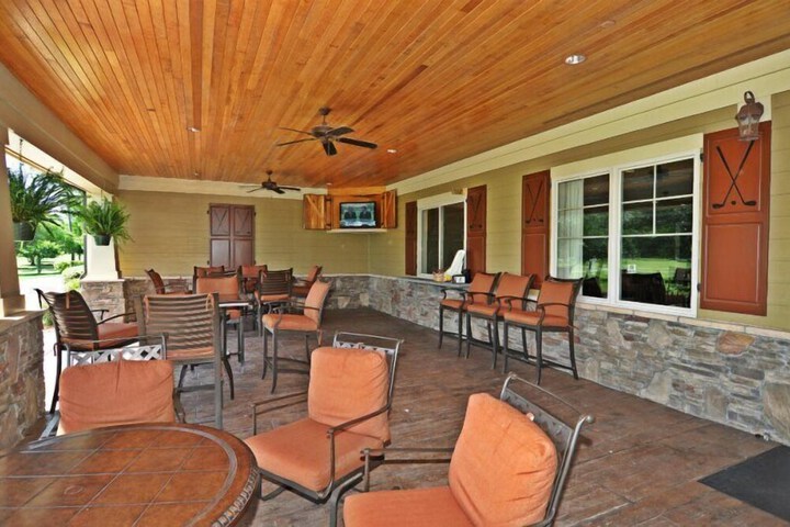 Terrace/Patio 2 of 15