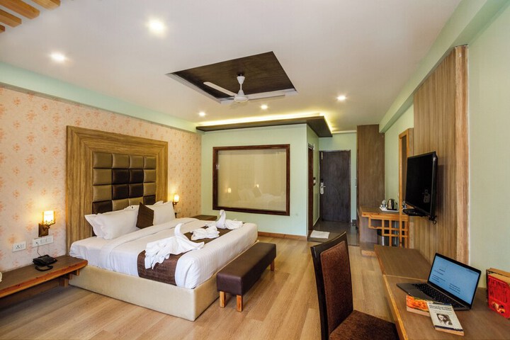 Room 13 of 31