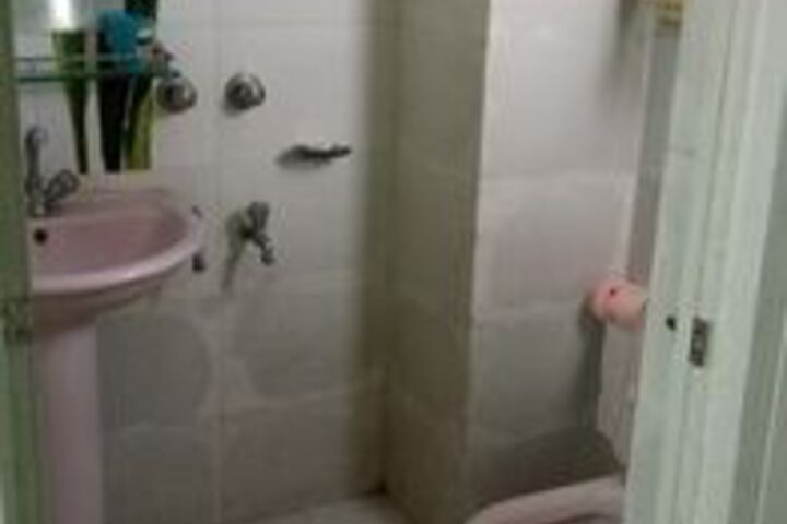 Room 5 of 41