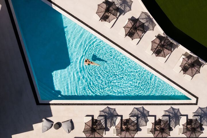 Hotel 44 of 45