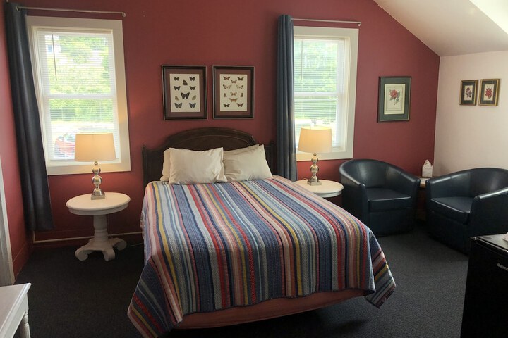 Room 11 of 72