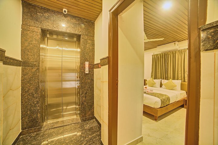 Room 15 of 25